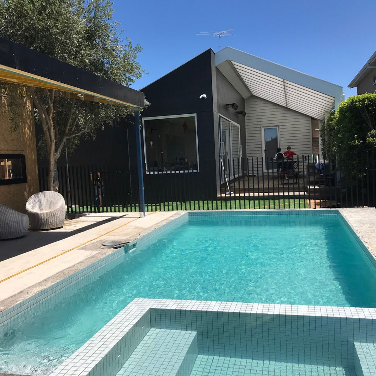 Celadon - Mint - Pool Mosaics - Stone3 Brisbane