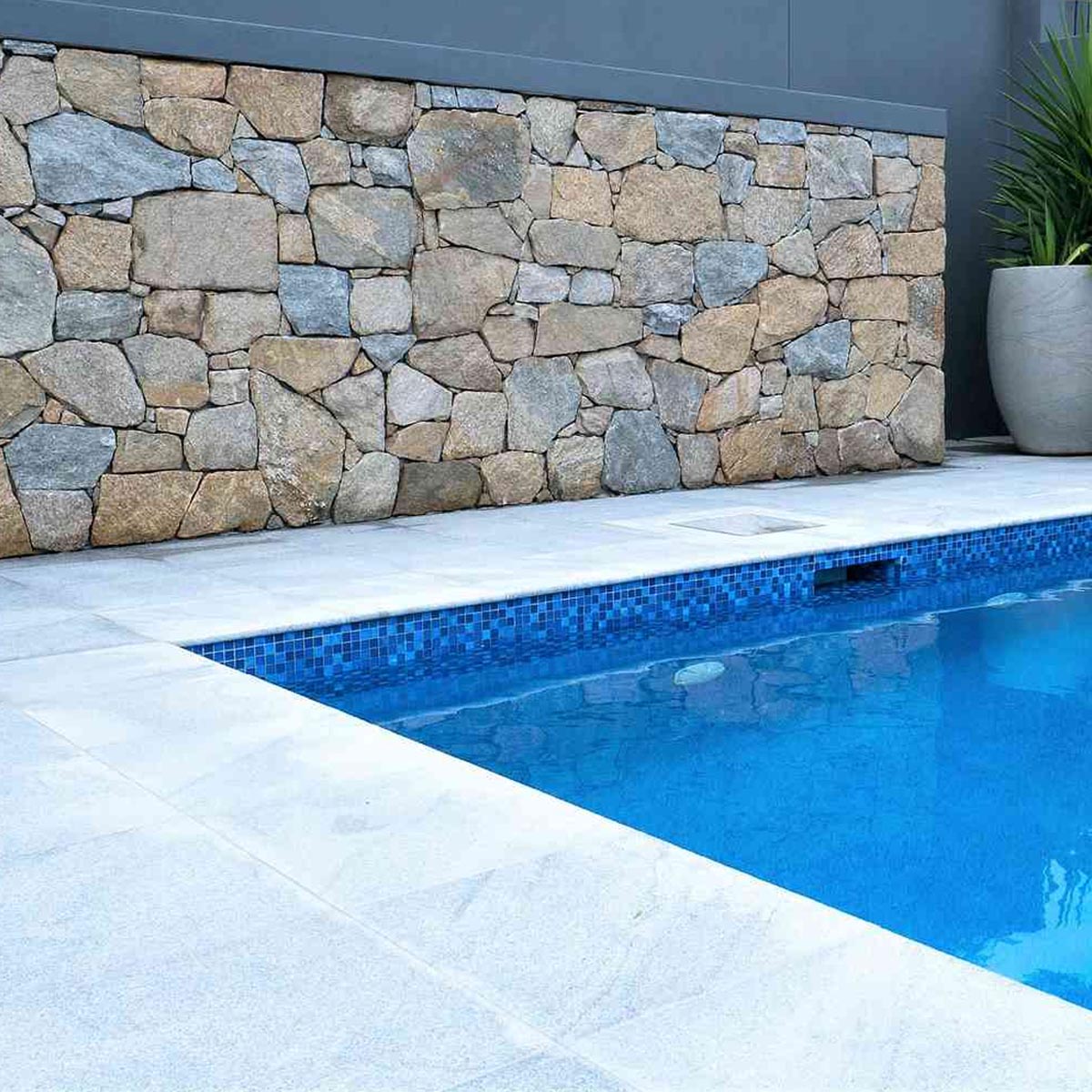 Natural Loose Stone in Western Granite by Stone3 Brisbane